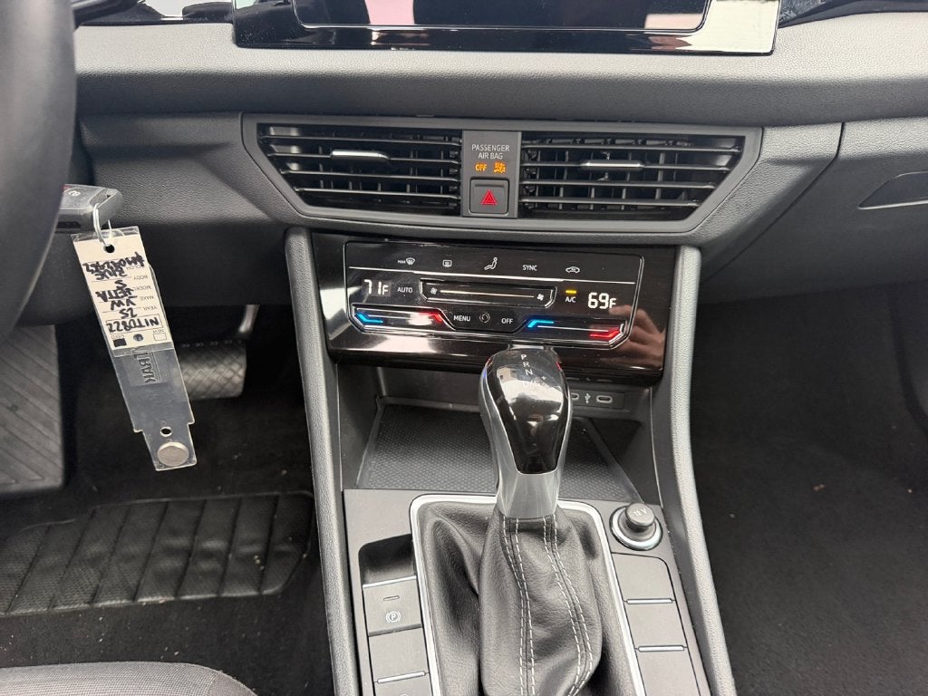 2025 Volkswagen Jetta 1.5T S / One Owner