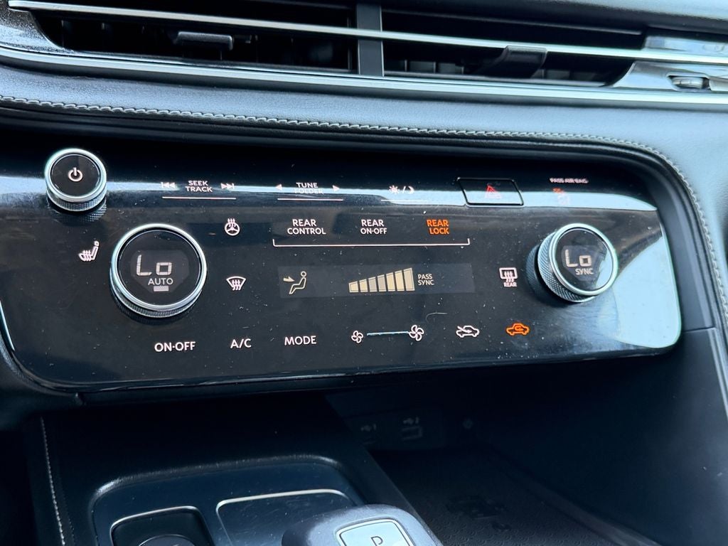 2023 INFINITI QX60 PURE
