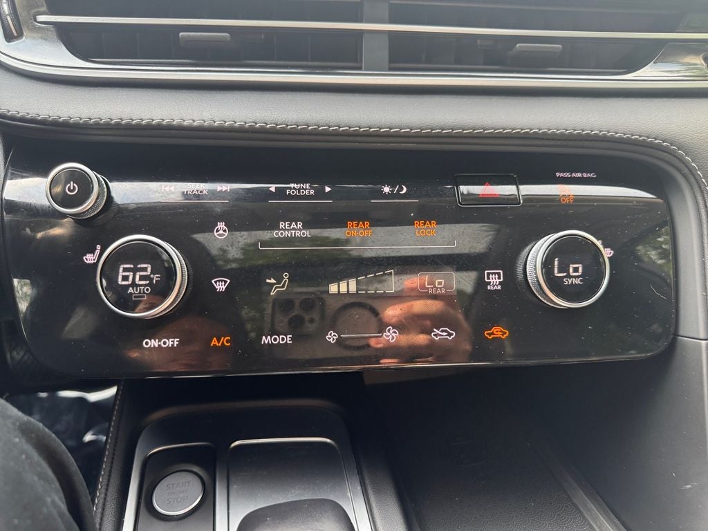 2023 INFINITI QX60 PURE