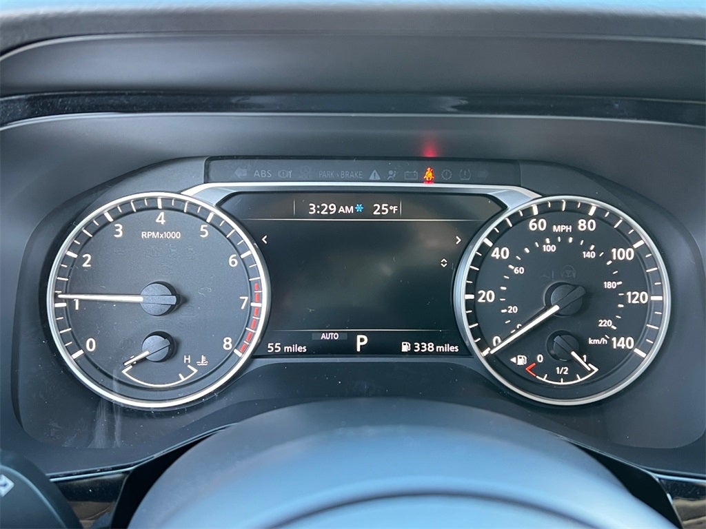 2025 Nissan Pathfinder SV / Premium Package