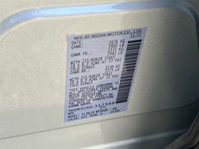 2025 Nissan Pathfinder SL