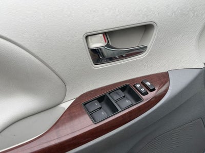 2014 Toyota Sienna XLE 8 Passenger