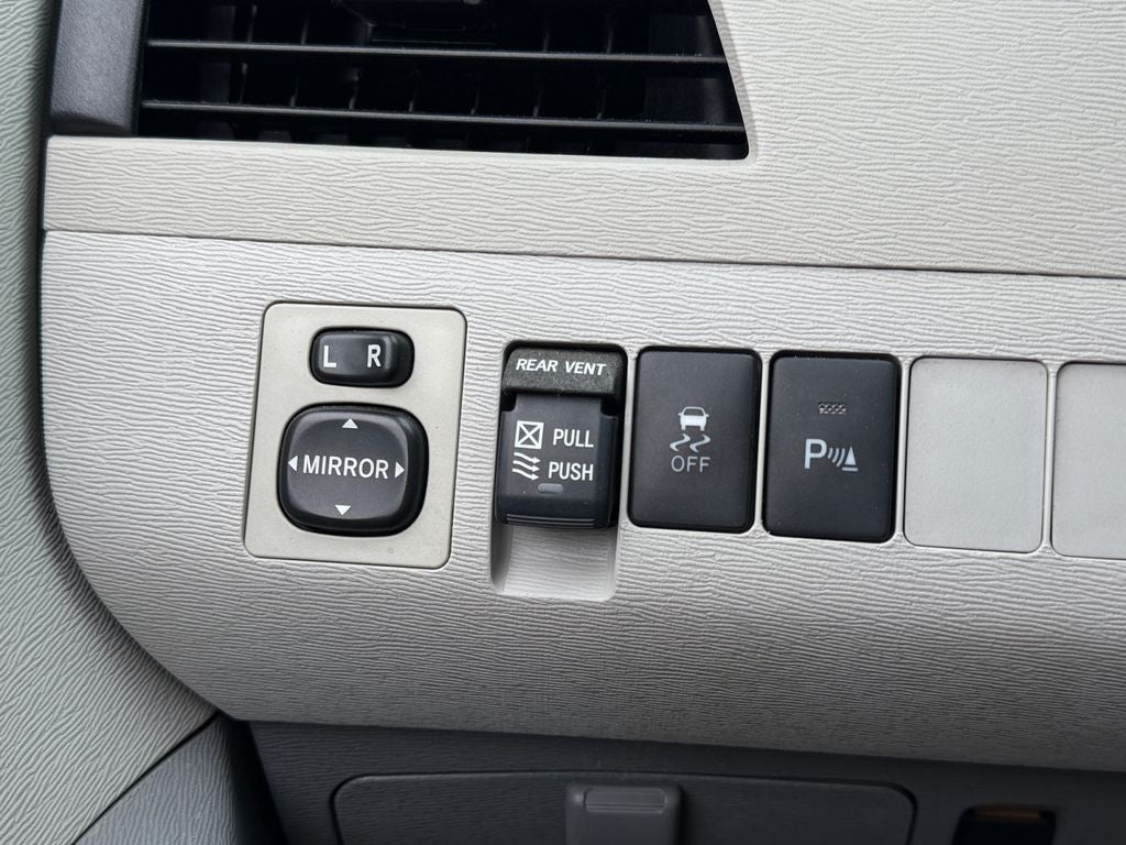 2014 Toyota Sienna XLE 8 Passenger