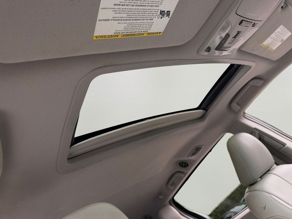 2014 Toyota Sienna XLE 8 Passenger