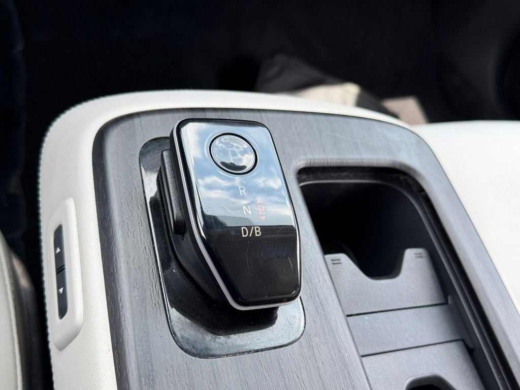 2024 Nissan Ariya ENGAGE e-4ORCE / One Owner
