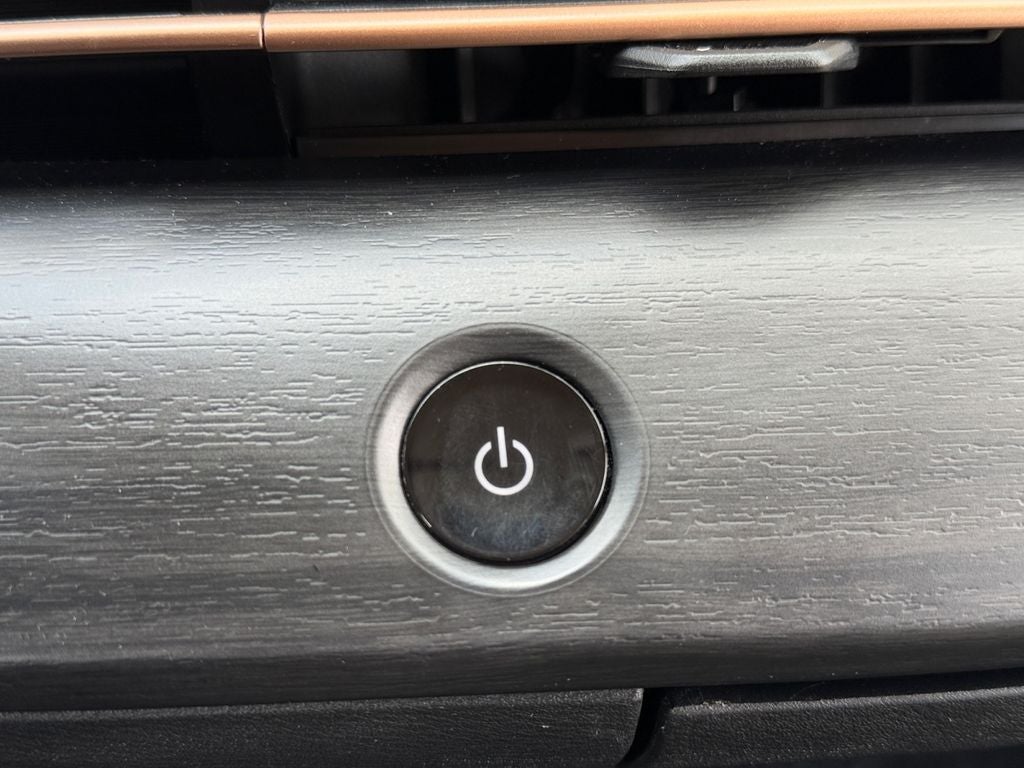 2024 Nissan Ariya ENGAGE e-4ORCE / One Owner