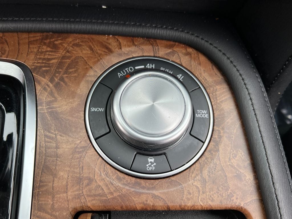 2024 Nissan Armada SL / One Owner / 4WD / Clean Carfax