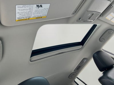 2024 Nissan Armada SL / One Owner / 4WD / Clean Carfax