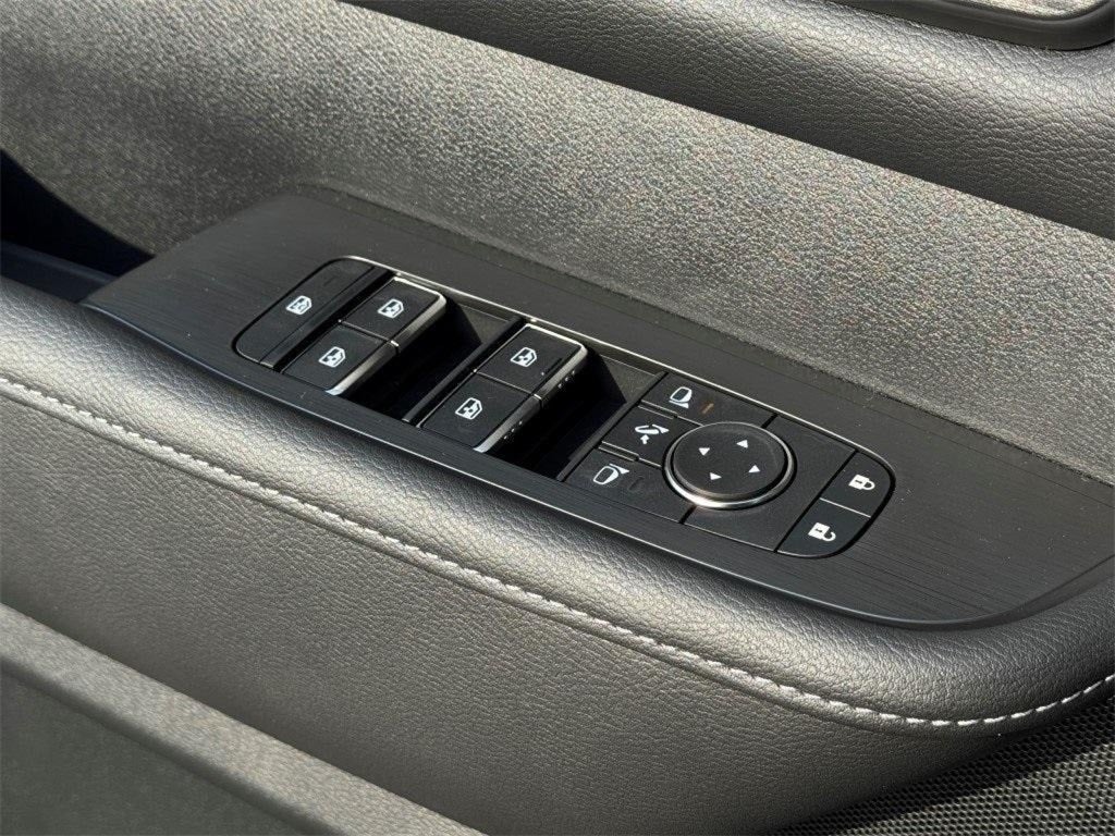 2025 Nissan Armada SL