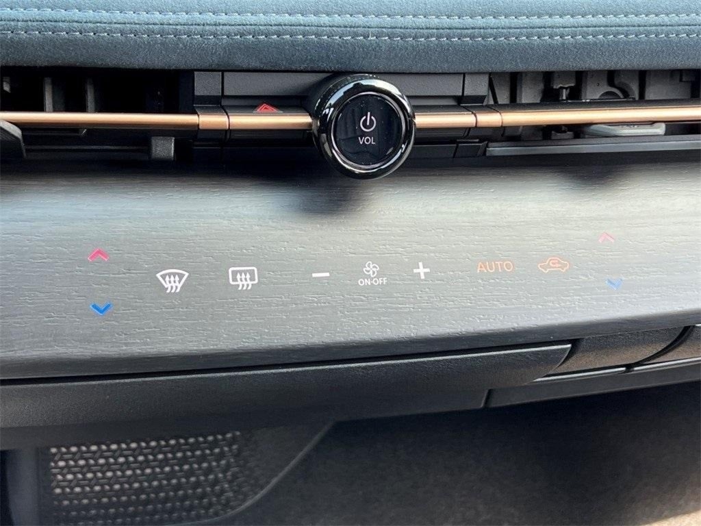 2025 Nissan Ariya PLATINUM+ e-4ORCE