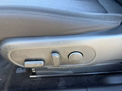 2023 Hyundai IONIQ 5 SE / One Owner