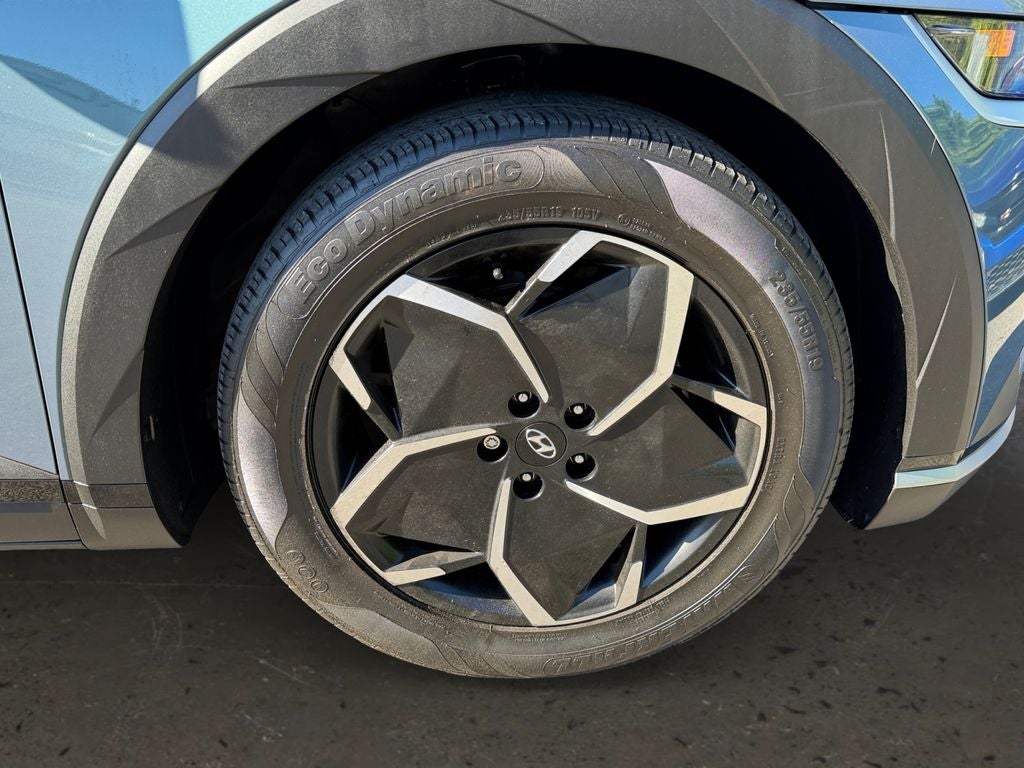 2023 Hyundai IONIQ 5 SE / One Owner