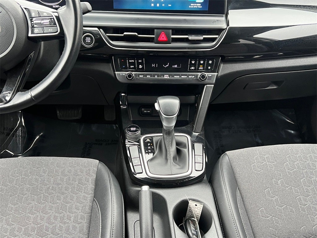 2024 Kia Seltos S / One Owner