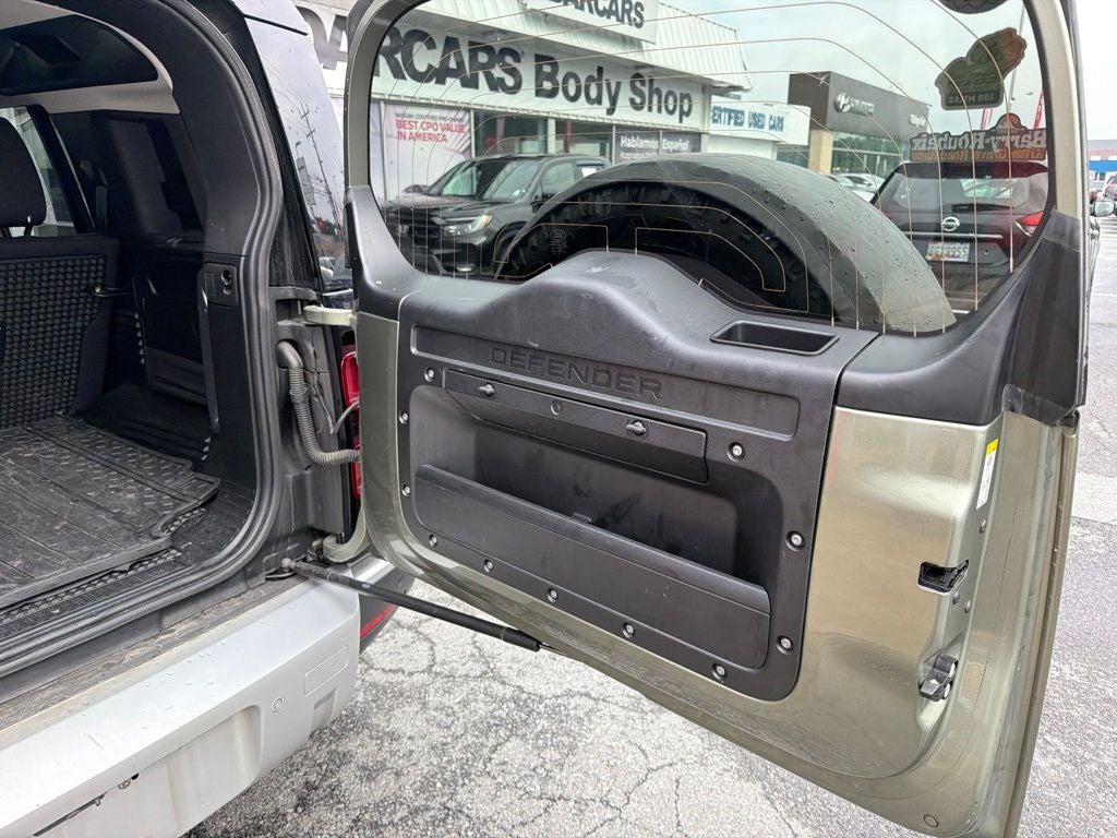 2020 Land Rover Defender 110 S / One Owner
