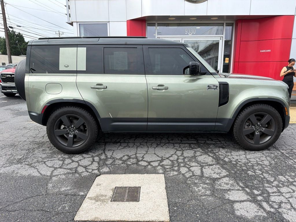 2020 Land Rover Defender 110 S / One Owner