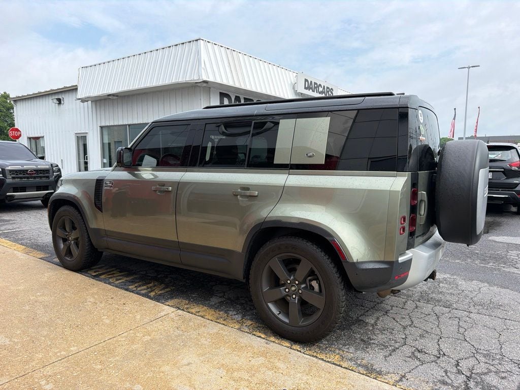 2020 Land Rover Defender 110 S / One Owner