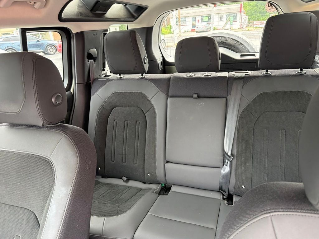 2020 Land Rover Defender 110 S / One Owner