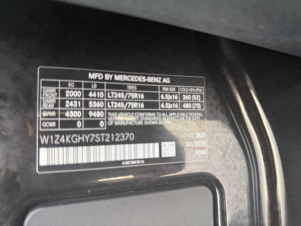 2025 Mercedes-Benz Sprinter 2500 Passenger 170 WB High Roof