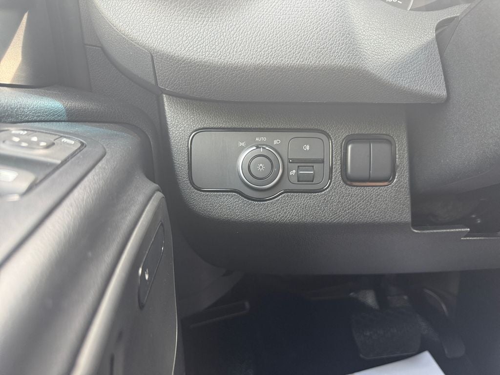 2025 Mercedes-Benz Sprinter 2500 Passenger 170 WB High Roof