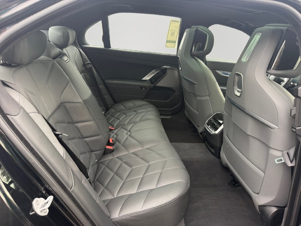 2026 BMW 7 Series 740i xDrive
