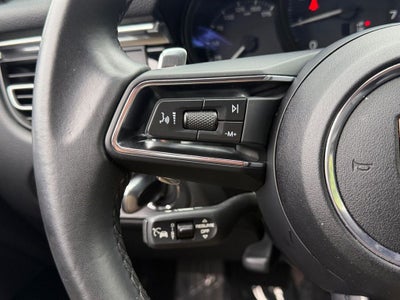 2025 Porsche Macan T