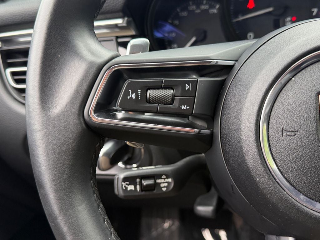 2025 Porsche Macan T
