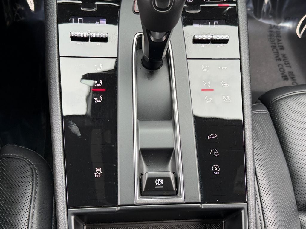 2025 Porsche Macan T