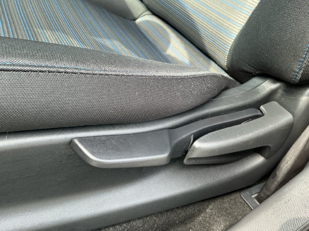 2025 Nissan Leaf S