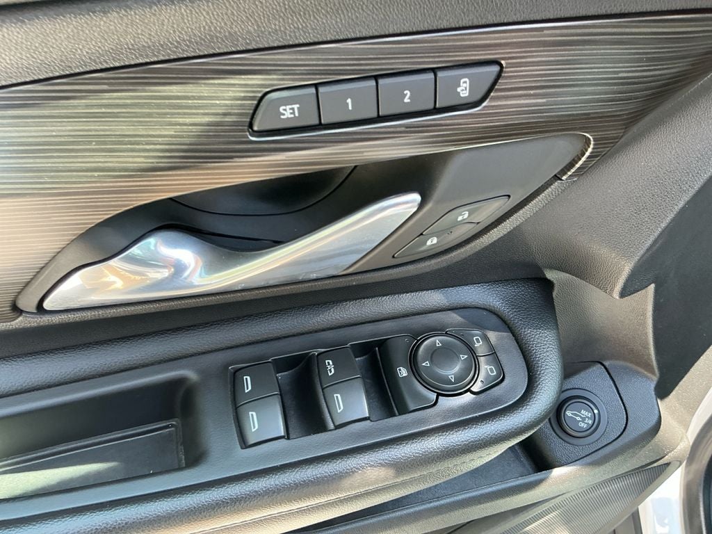 2023 GMC Terrain SLT Skyscape Sunroof