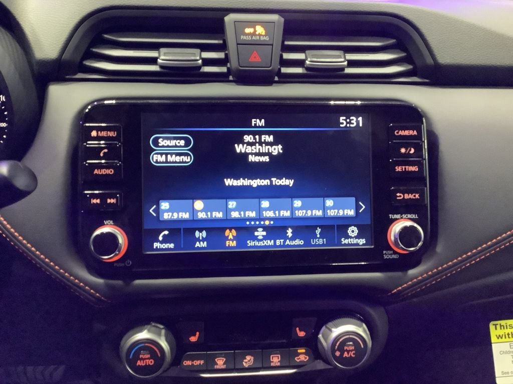 2025 Nissan Versa 1.6 SR