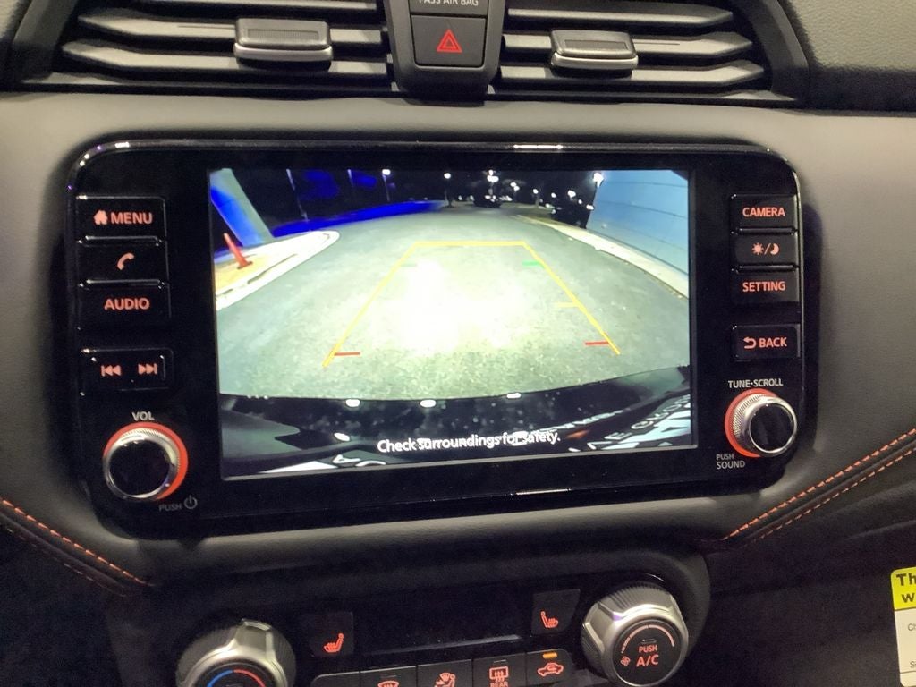 2025 Nissan Versa 1.6 SR