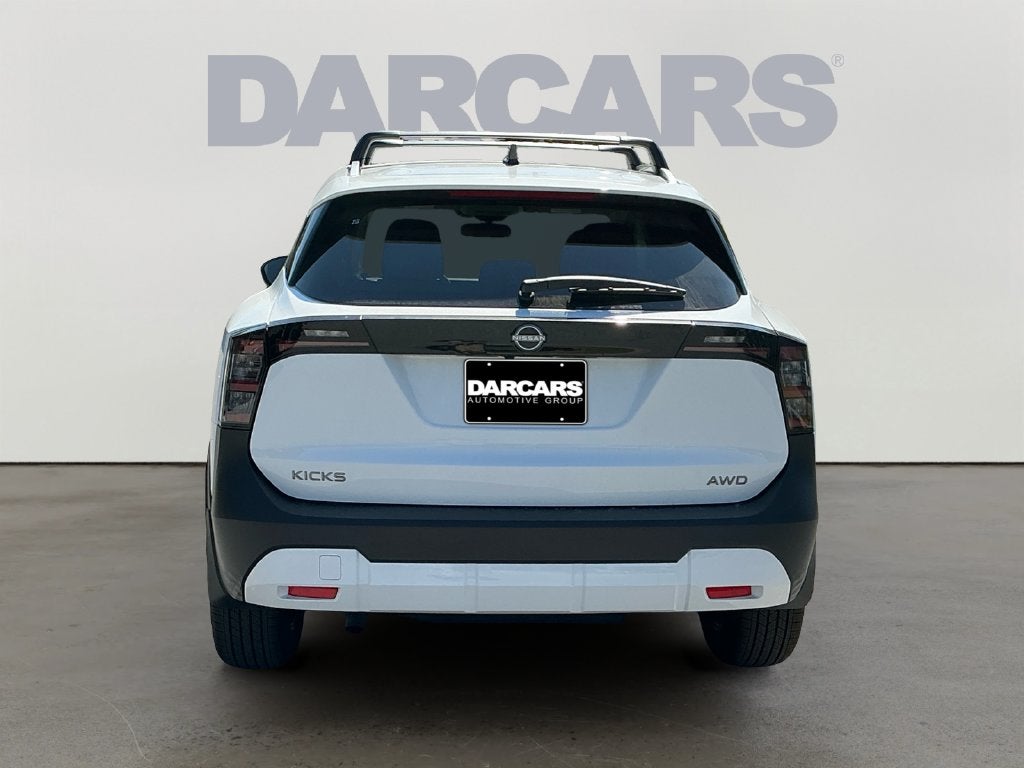 2027 Nissan Kicks SV