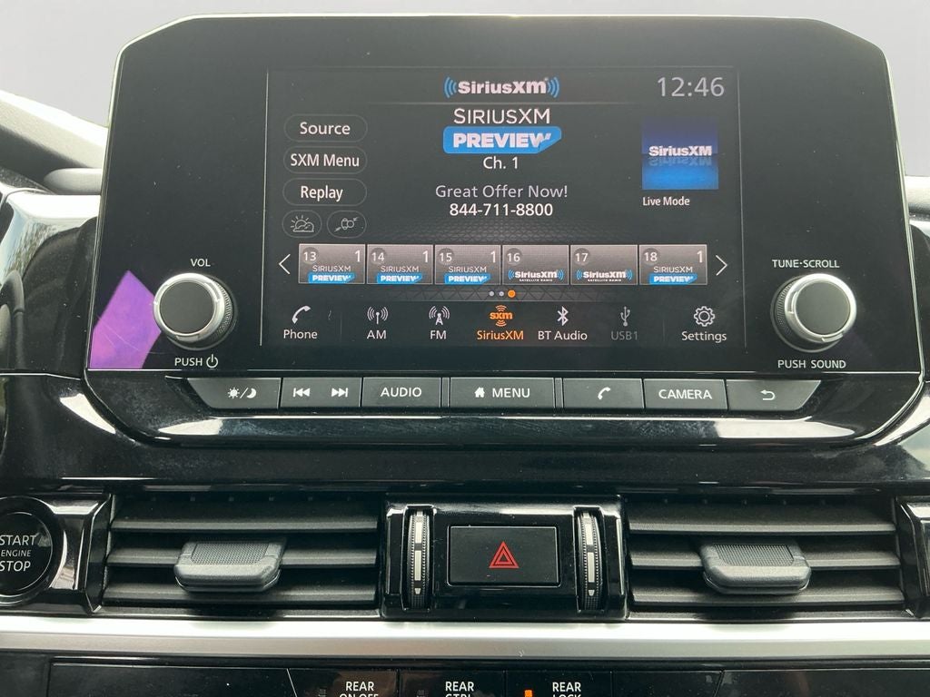 2025 Nissan Pathfinder SV