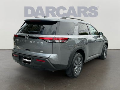 2025 Nissan Pathfinder SV