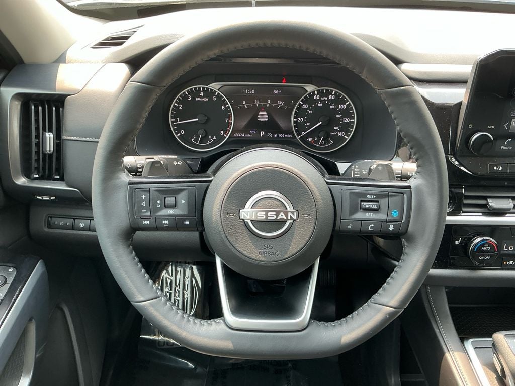 2022 Nissan Pathfinder SL