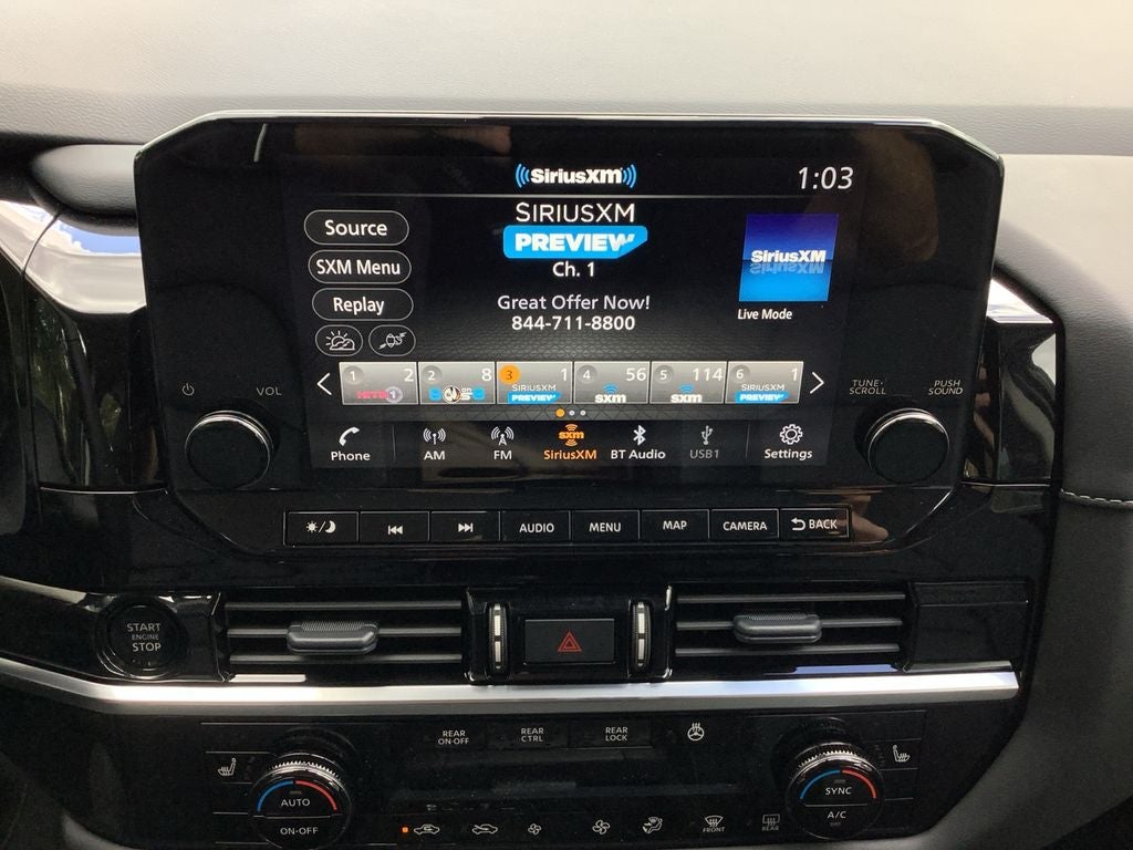 2025 Nissan Pathfinder SL