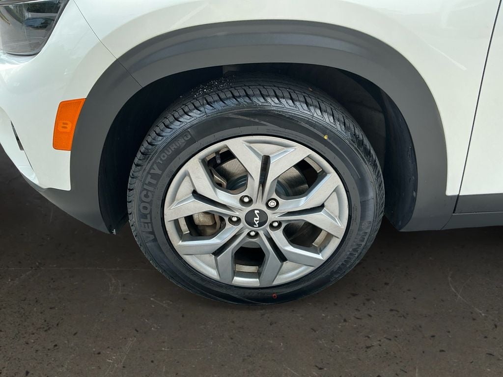 2024 Kia Seltos S Two Tone Paint