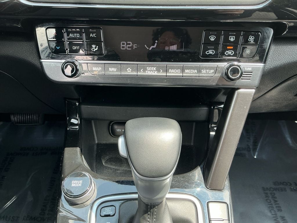 2024 Kia Seltos S Two Tone Paint