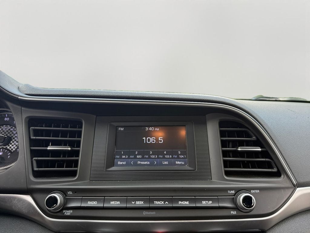2020 Hyundai Elantra SE