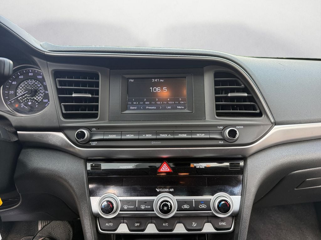 2020 Hyundai Elantra SE