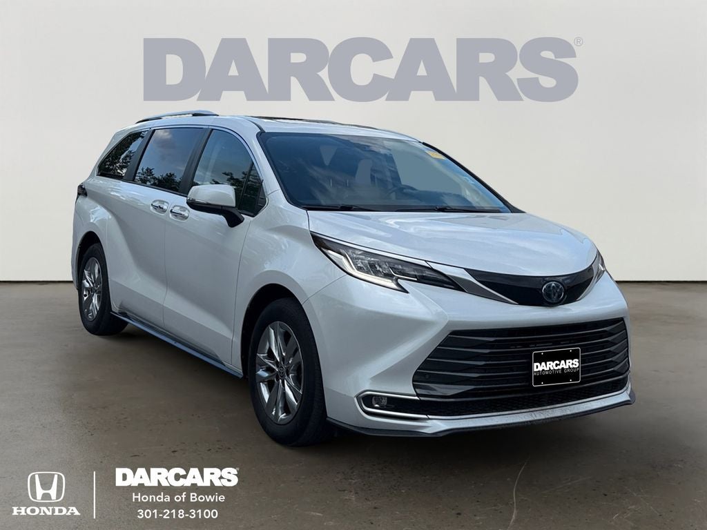 2023 Toyota Sienna Limited