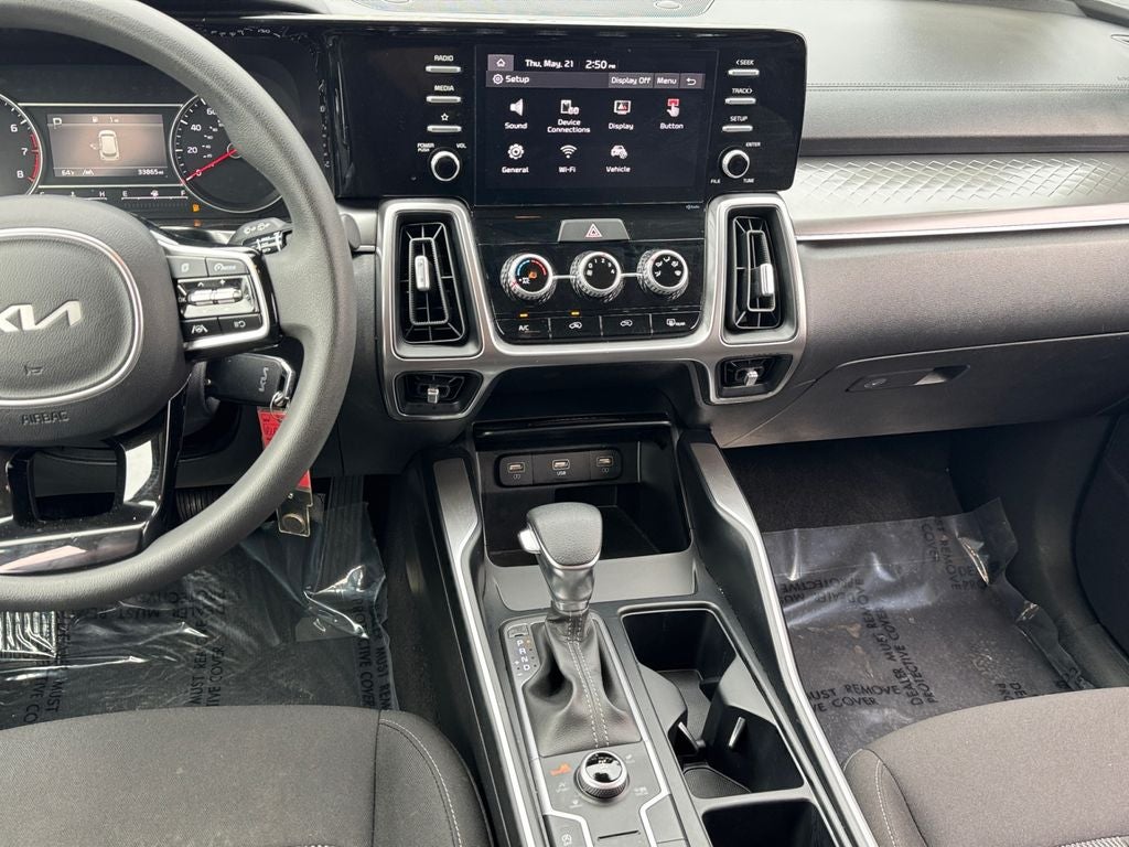2023 Kia Sorento LX