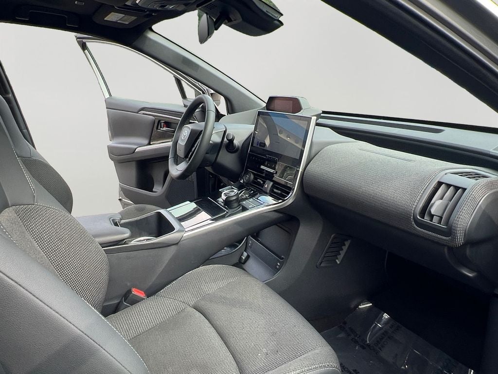 2025 Toyota bZ4X XLE