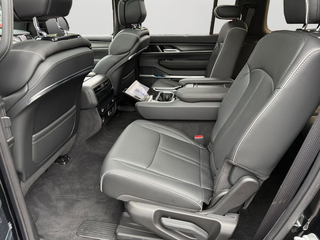 2024 Jeep Grand Wagoneer Series II