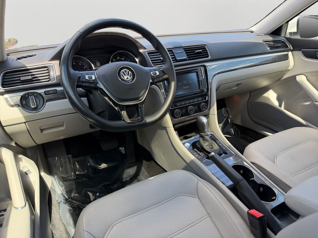2018 Volkswagen Passat 2.0T SE