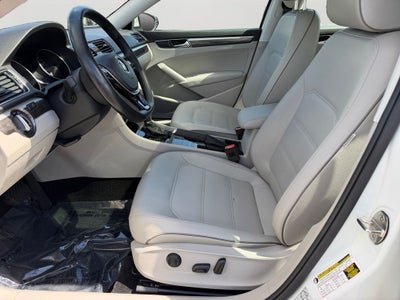 2018 Volkswagen Passat 2.0T SE