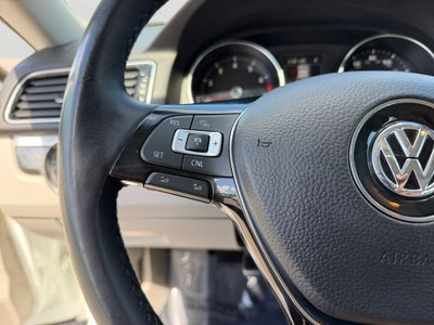 2018 Volkswagen Passat 2.0T SE
