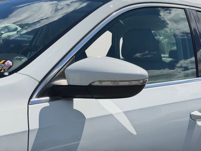 2018 Volkswagen Passat 2.0T SE