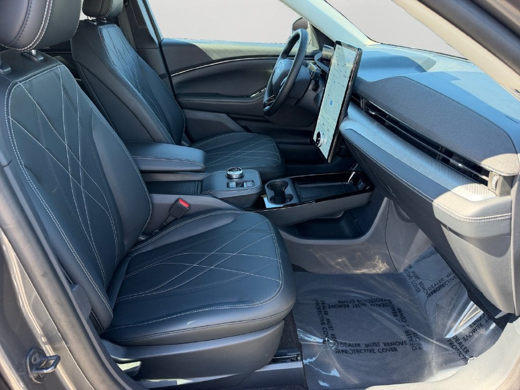 2023 Ford Mustang Mach-E Select