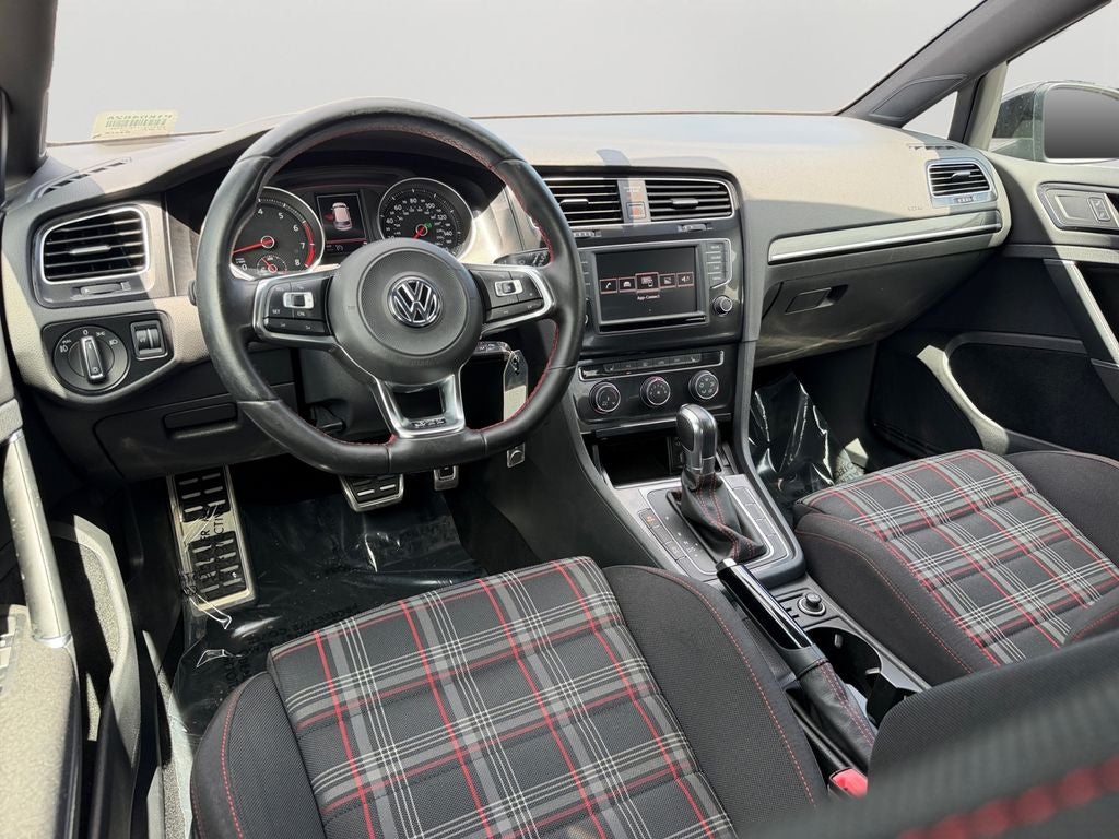2017 Volkswagen Golf GTI S *New Tires and Brakes*